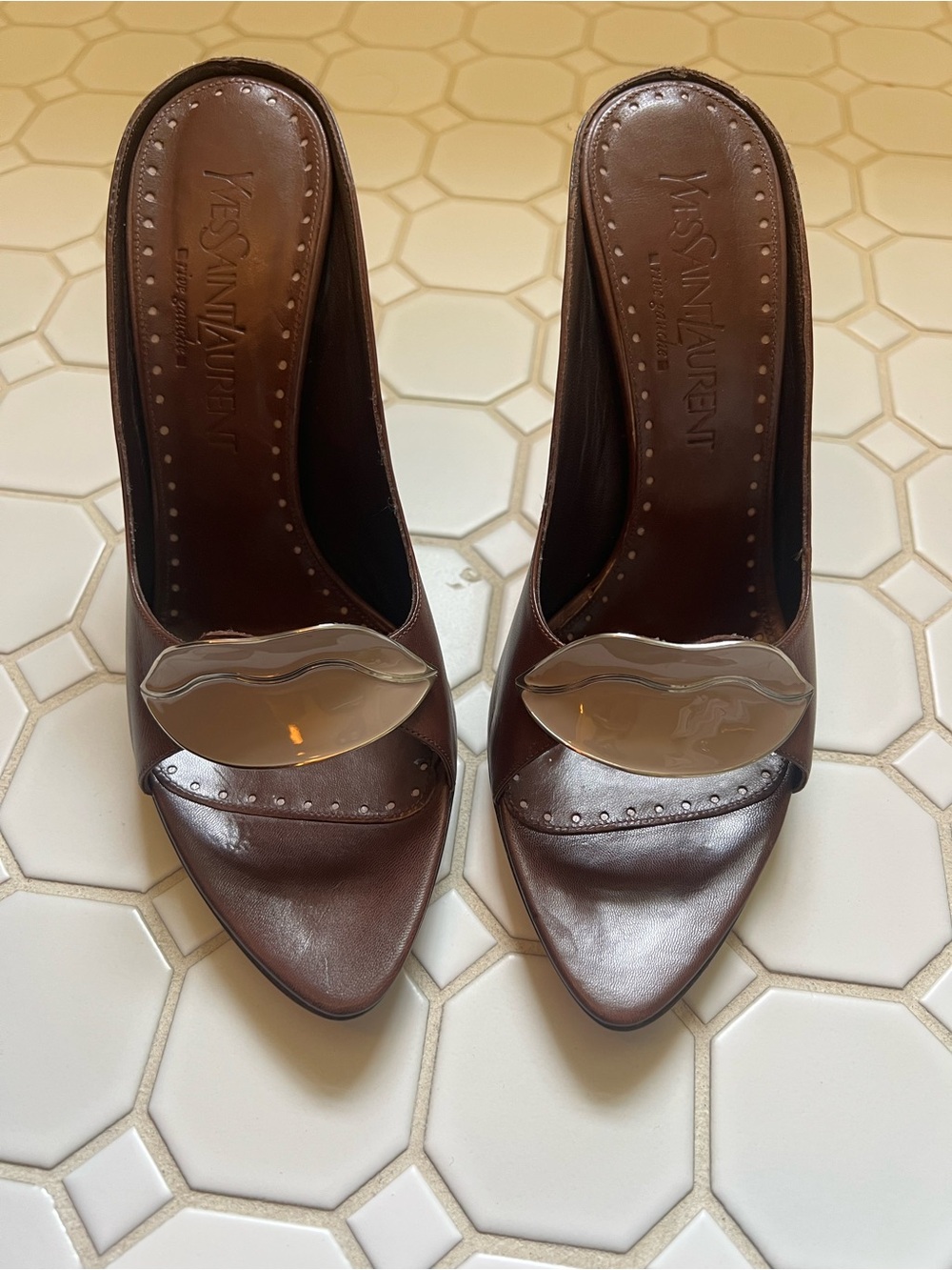 Yves Saint Laurent Brown 2003 DALI lip heels